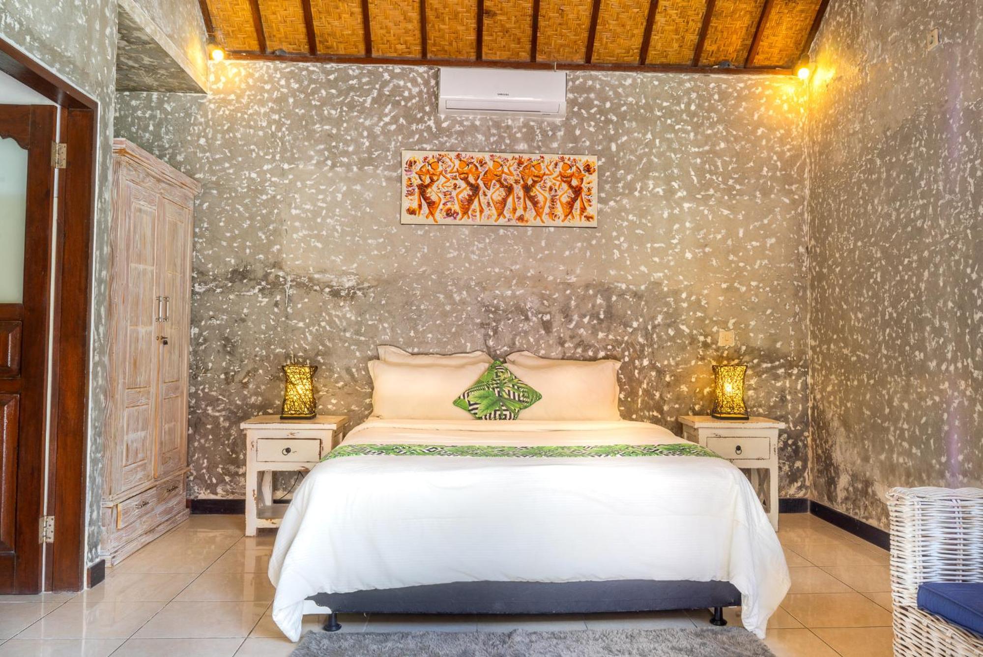 Villa Salya - 3Br - Private Pool - 1Min Walk To La Favela! Seminyak  Exterior photo